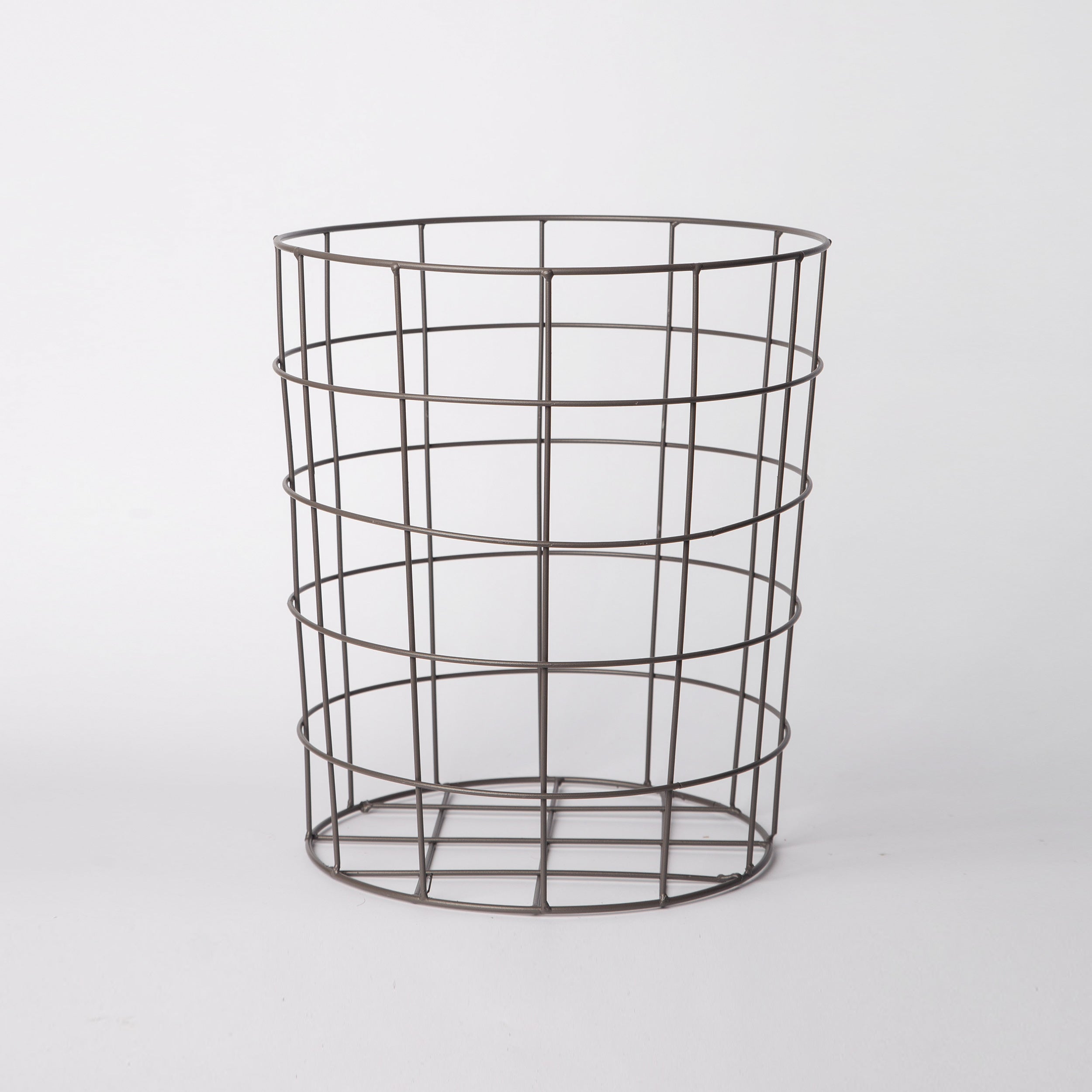 318 - Iron Basket